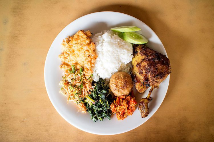 Tempat makan murah di Jakarta - Nasi Bebek Ginyo