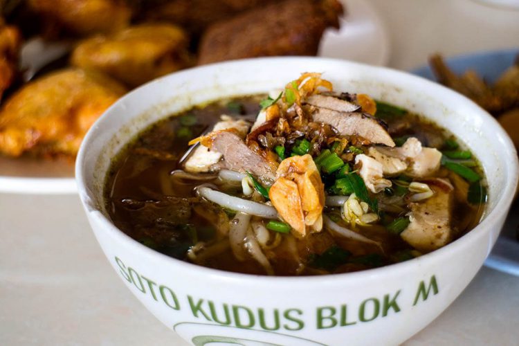 Tempat makan murah di Jakarta - Soto Kudus Blok M