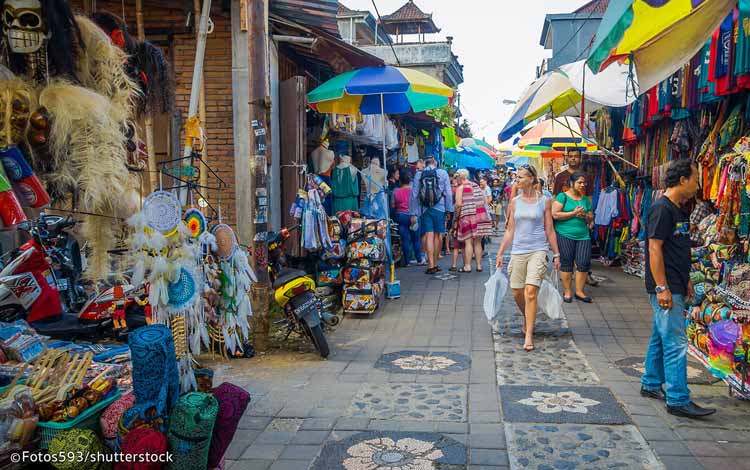 Tips Liburan Murah Di Bali Ala Backpacker - Membeli Oleh-oleh Di Pasar