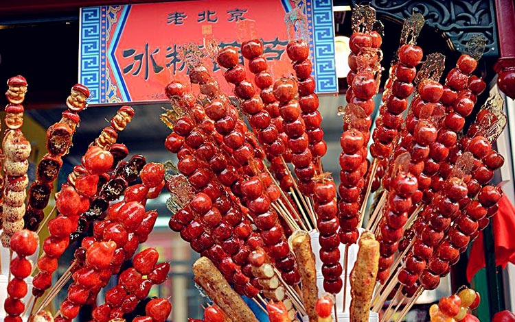 Daftar Street Food Terenak dan Terpopuler Dari Seluruh Dunia - Tanghulu, China