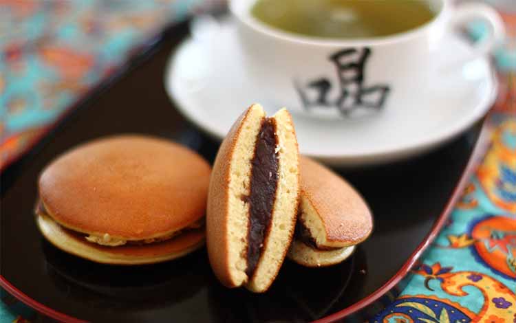 Makanan-Khas-Jepang-Yang-Sesuai-Dengan-Lidah-orang-indonesia-Dorayaki