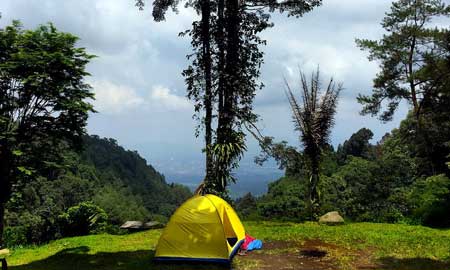 Tempat Camping Terbaik Di Bogor - Bumi Perkemahan Sukamantri