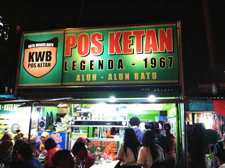 Tempat Wisata Kuliner Di Malang - Pos Ketan Legenda