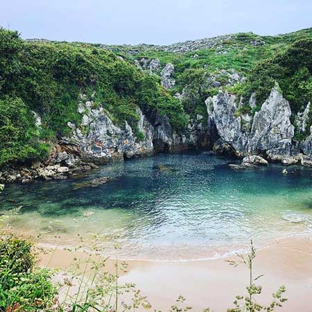 fakta seputar pantai Gulpiyuri