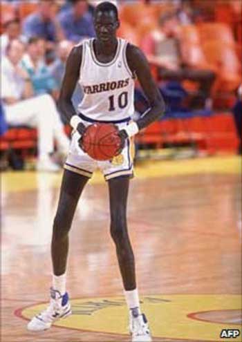 Pemain Basket Tertinggi Di Dunia - Manute Bol