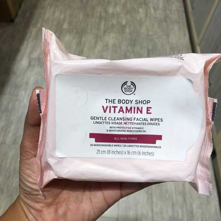 Rekomendasi Makeup Remover Yang Bagus - The Body Shop Vitamin E Gentle Facial Cleansing Wipes