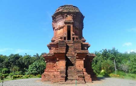 Candi Yang Ada Di Indonesia - Candi Jabung