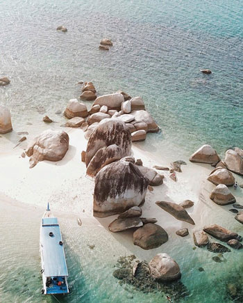 Daftar Tempat Wisata Paling Hits Di Bangka Belitung - Pulau Batu Berlayar