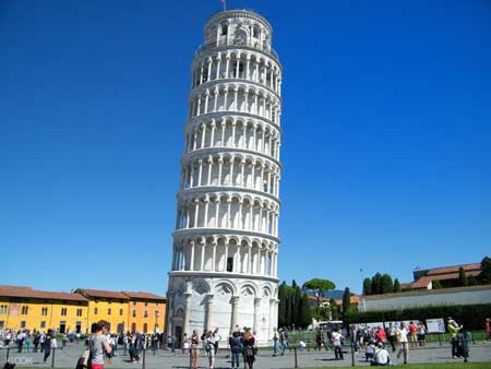 Landmark Terbaik Di Dunia - Menara Pisa, Italia