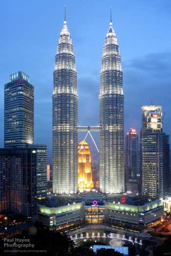 Landmark Terbaik Di Dunia - Petronas Towers, Kuala Lumpur