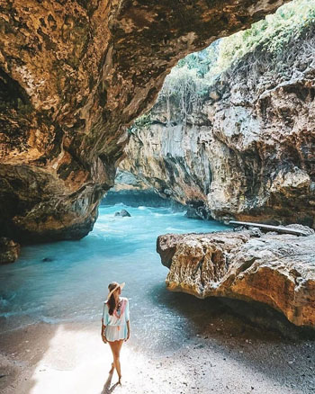 15 Pantai Terbaik dan Terindah di Bali - Pantai Suluban (Blue Point)