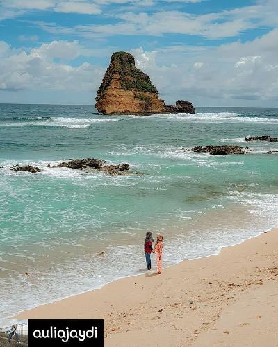 Pantai Di Lombok Yang Terkenal