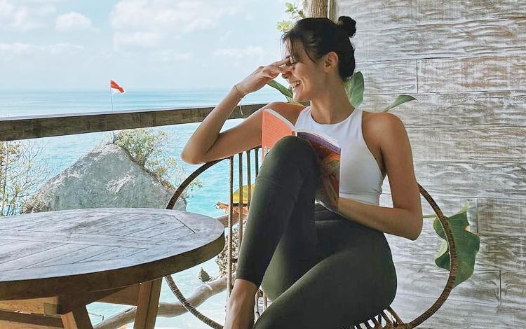 Potret Terbaru Amanda Rawles