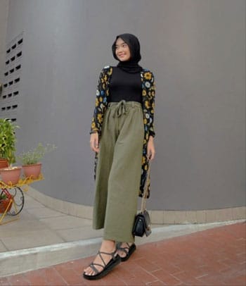 Inspirasi OOTD Hijab Kekinian Buat Ngabuburit