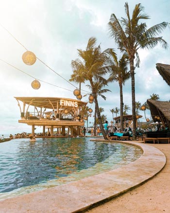 Beach Club Baru Yang Lagi Hits Di Bali